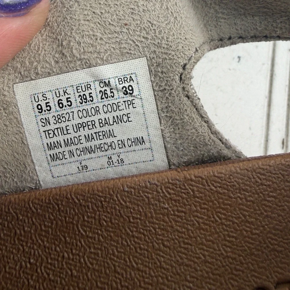 Skechers Rumblers Beverley Taupe Strappy Cork Wedge Sandals Women's Size 9.5